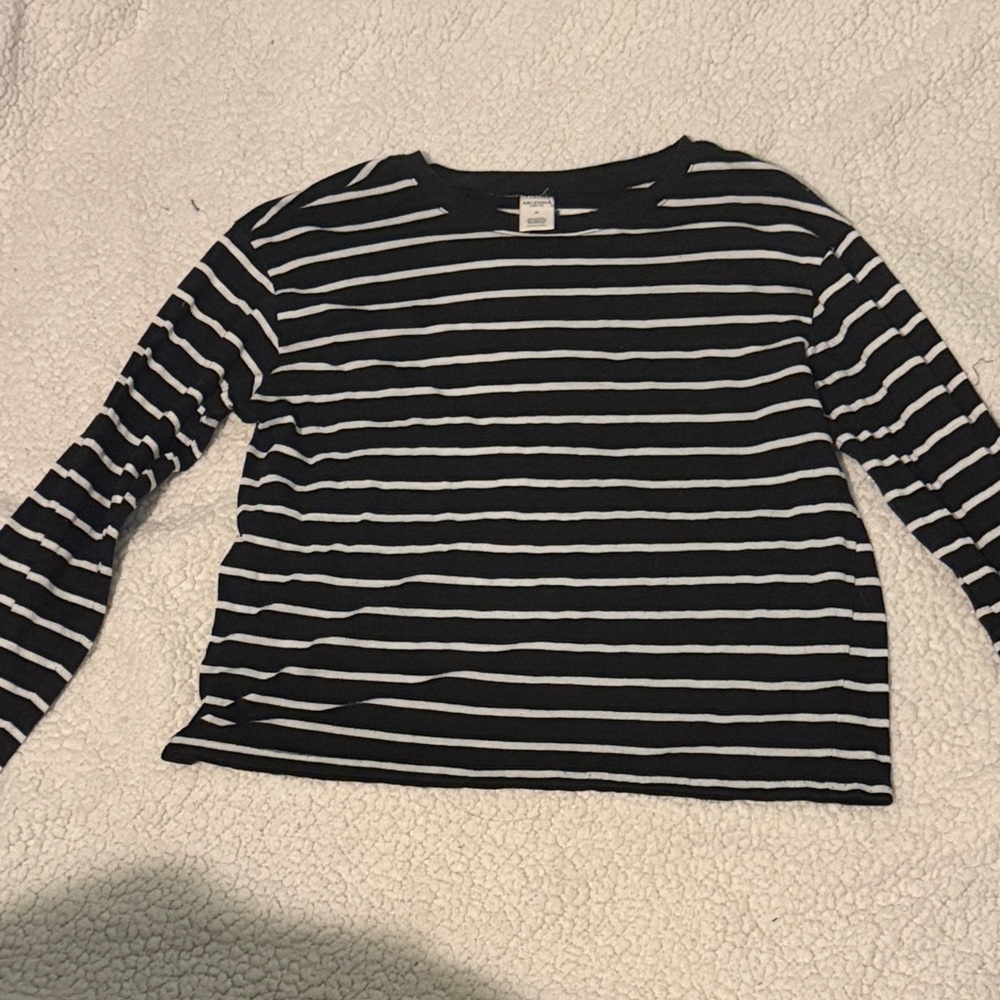 Arizona Jean Company Black and White Striped Long Sleeve Tee